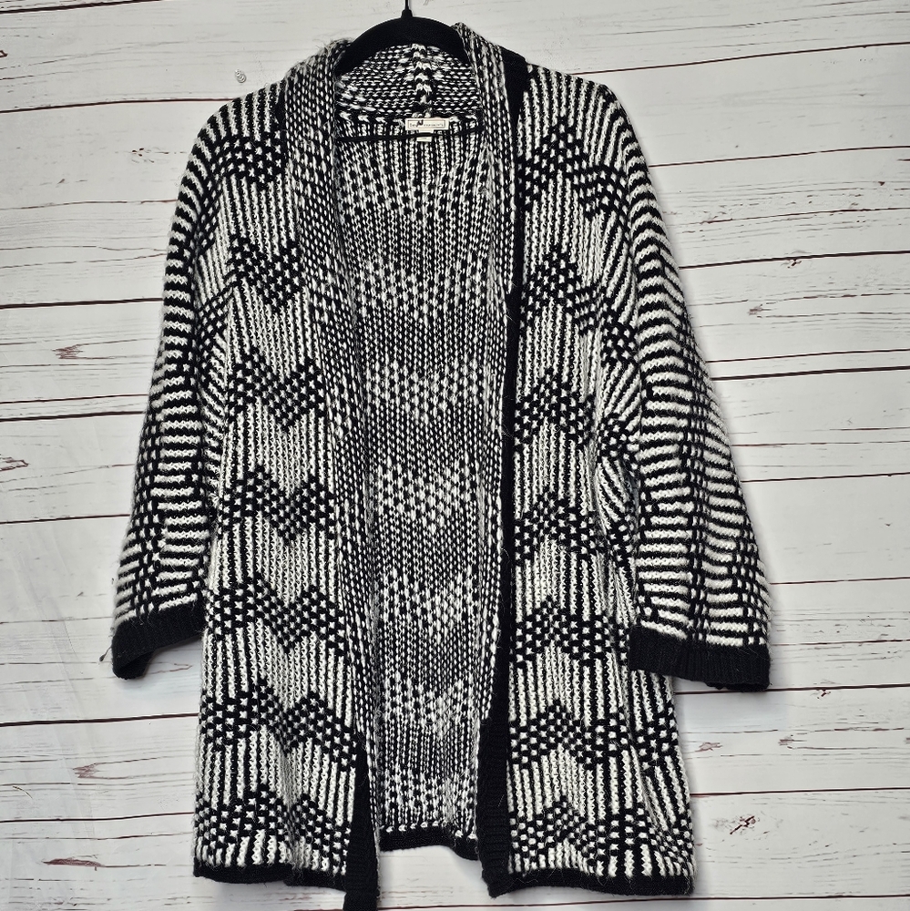 GAP Black and White Knit Open Front Cardigan Sweater